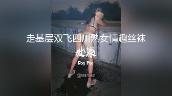 爆艹高颜值气质少妇，插插停下来让骚货吃沾满淫液的大鸡巴，又继续猛烈插，表情都非常享受！