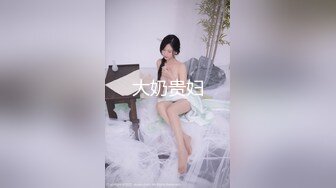 穿上紫丝高跟的老婆确实很合我心意，奖励一波后入给她，听老婆的叫床声是一种享受