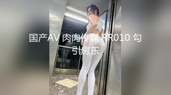 年輕小情侶無套啪啪啪直播賺外快.美乳妹子有夠嫩