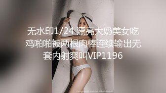 02年高颜值活泼美女，大姨妈还没走完就秀，小舌头舔着假屌，振动棒磨蹭粉穴，浪叫呻吟一脸淫荡