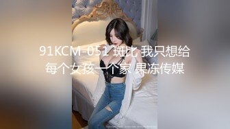 科技园女厕穿黑套装内衣甜美靓妞,微黑发涩的红嫩穴喷成一条直线