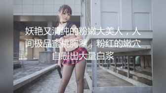  娇小美女你的小心脏啊‘小爱同学，把音量调到百分之15’，骚妞随着音乐嗨起