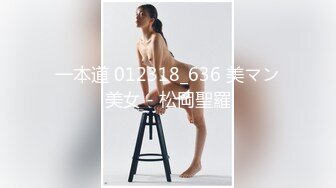 【新速片遞】 良熟女阿姨 穿着开档灰丝 大棒棒猛插自己白嫩肥鲍鱼 最真实的诱惑 