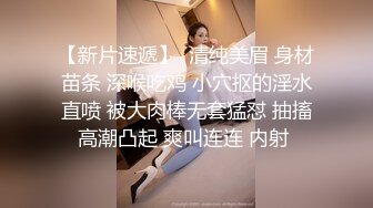 母狗女友忘我吃鸡巴