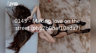 0145 - Making love on the street (ph62b0baf10ada7)