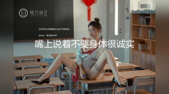 便利受勾引理发店学徒,刚见面就被吸引忍不住给他舔起来