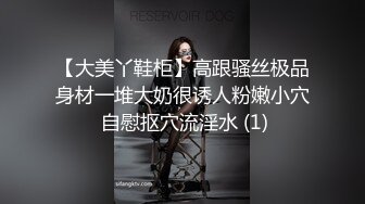 校园女厕全景偷拍漂亮的学妹 白带流的老长